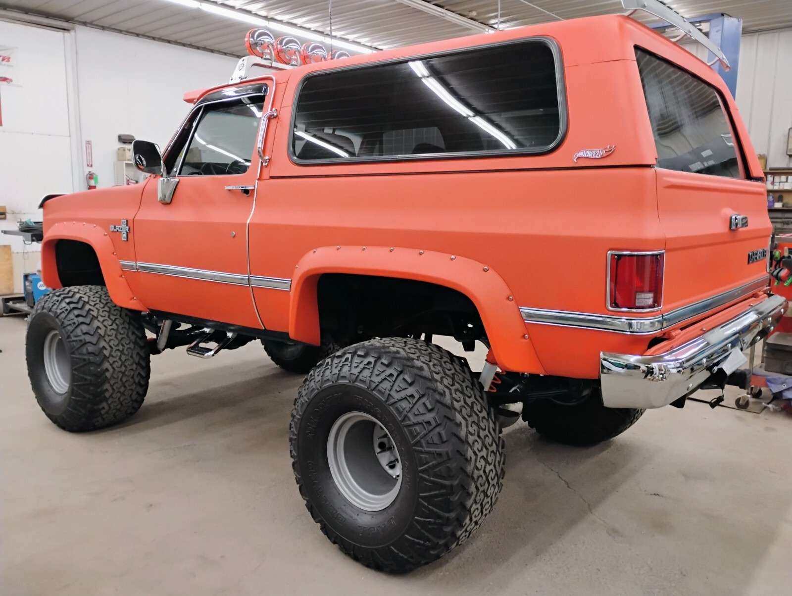 Chevrolet-Blazer-1987-SUV-10