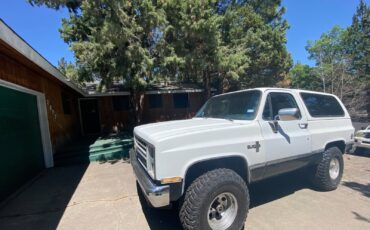 Chevrolet-Blazer-1988-SUV-1