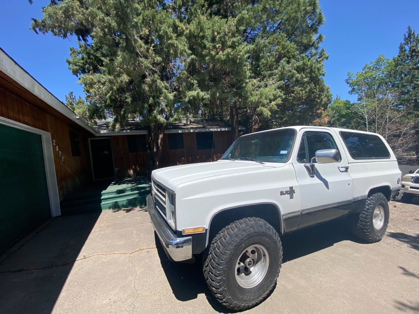 Chevrolet-Blazer-1988-SUV-1