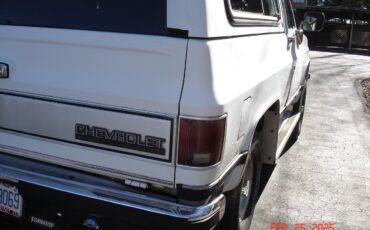 Chevrolet-Blazer-1989-SUV-10