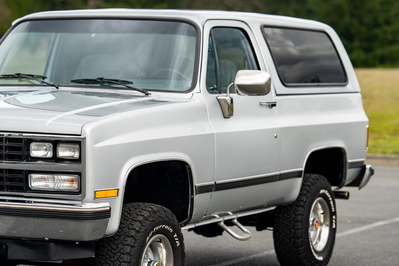 Chevrolet-Blazer-1989-SUV-11