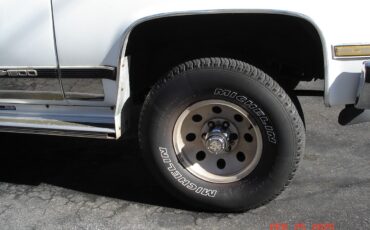 Chevrolet-Blazer-1989-SUV-11