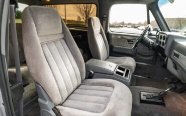 Chevrolet-Blazer-1989-SUV-23
