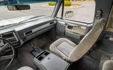 Chevrolet-Blazer-1989-SUV-24