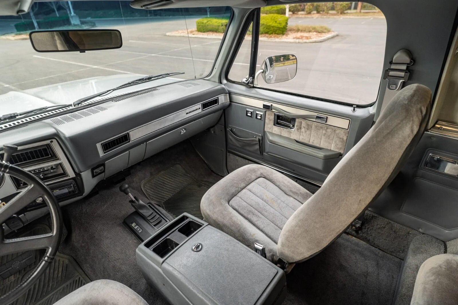 Chevrolet-Blazer-1989-SUV-24