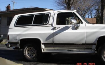 Chevrolet-Blazer-1989-SUV-8