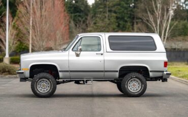 Chevrolet-Blazer-1989-SUV-9