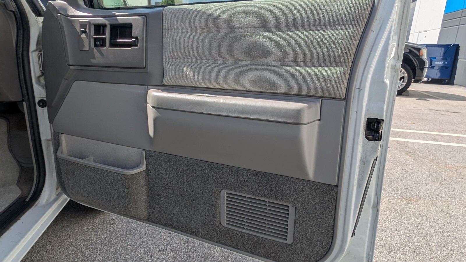 Chevrolet-Blazer-1993-Hatchback-13