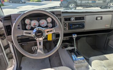 Chevrolet-Blazer-1993-Hatchback-8