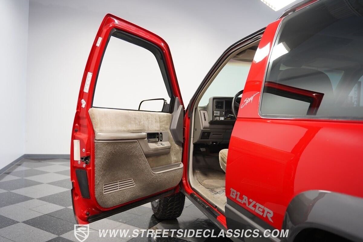 Chevrolet-Blazer-1994-SUV-36