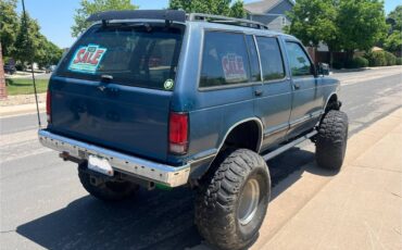 Chevrolet-Blazer-4x4-1993-blue-3