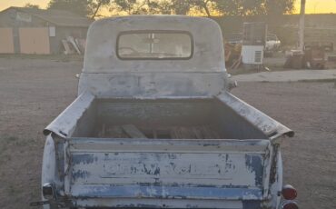 Chevrolet-C-10-1953-Standard-Cab-Pickup-3