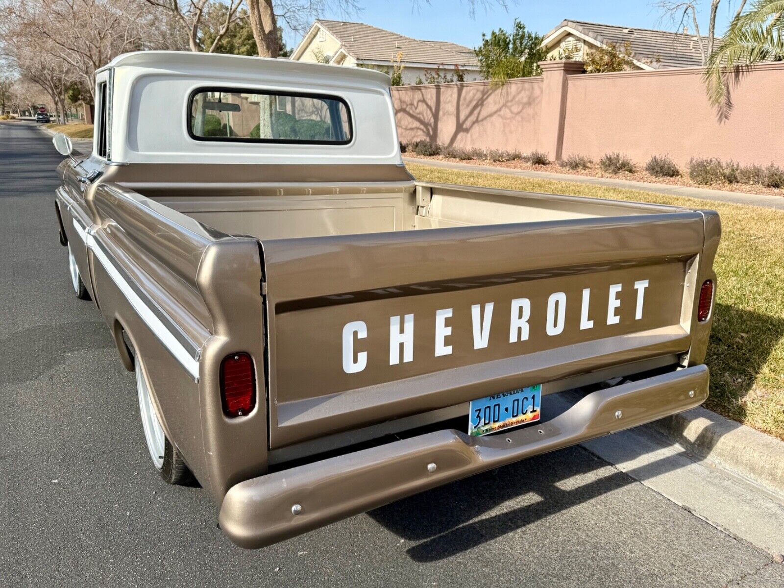 Chevrolet-C-10-1960-27