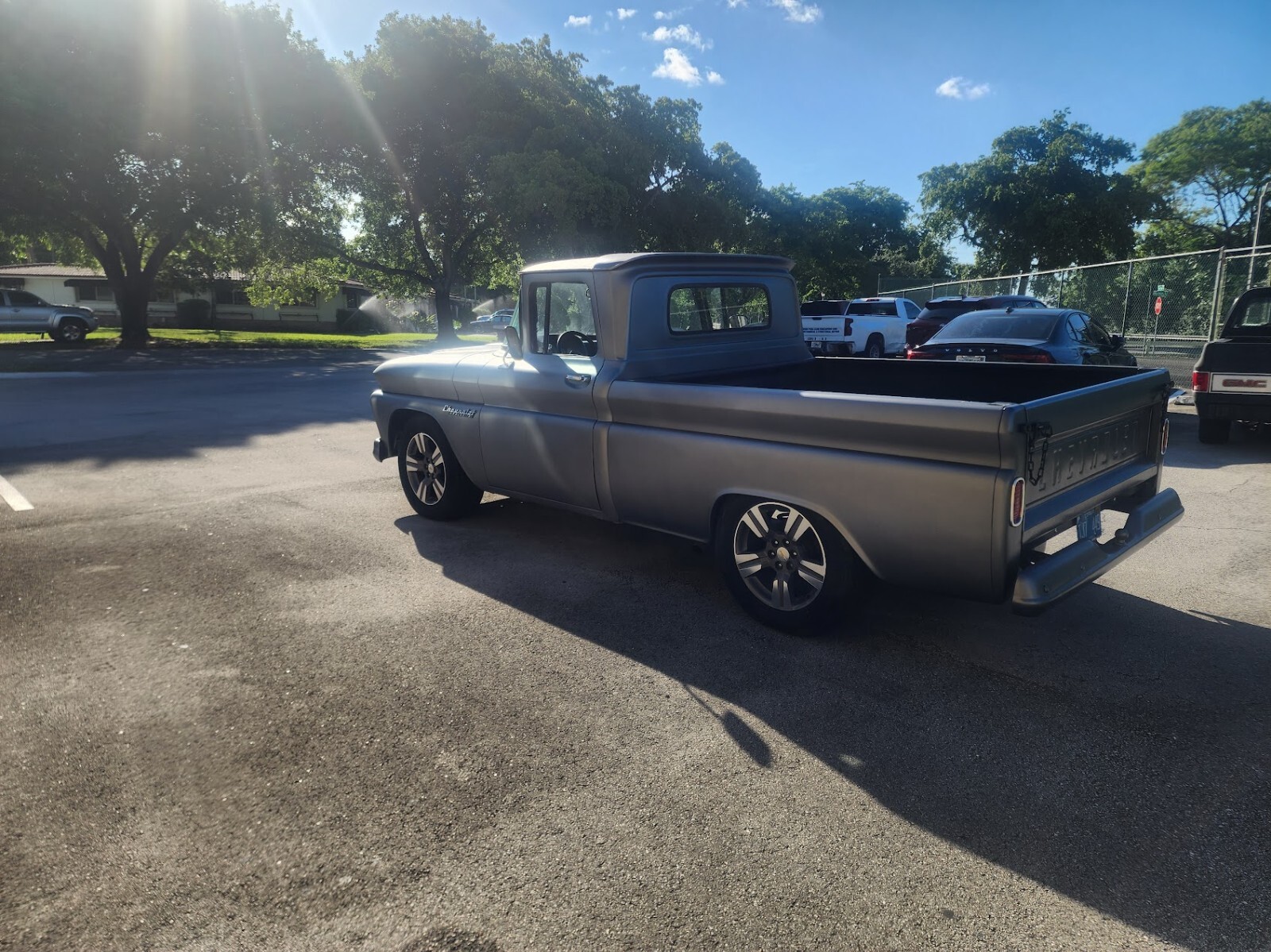 Chevrolet-C-10-1960-Standard-Cab-Pickup-3