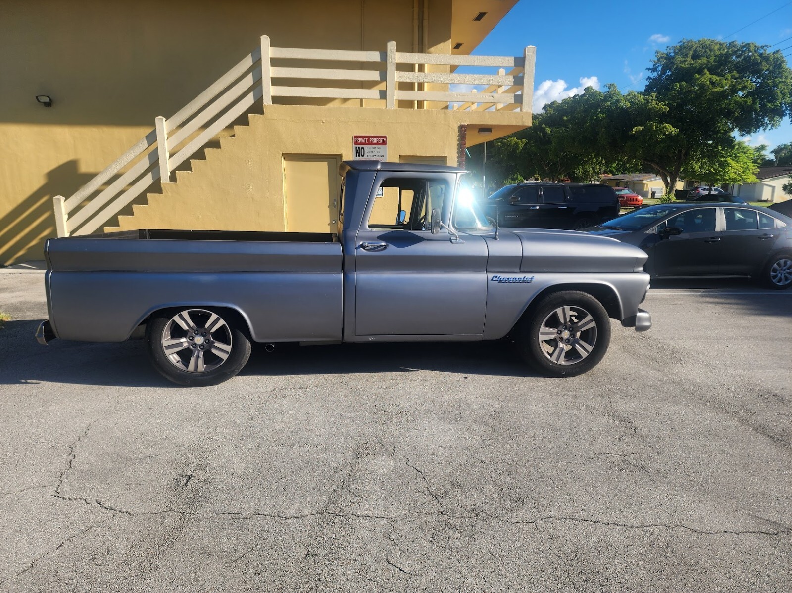Chevrolet-C-10-1960-Standard-Cab-Pickup-6