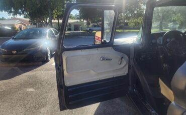 Chevrolet-C-10-1960-Standard-Cab-Pickup-8