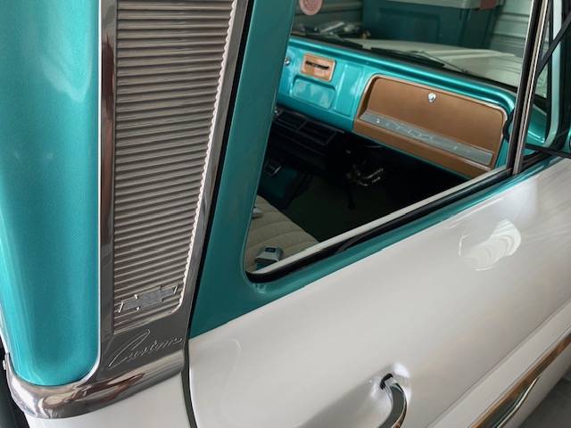 Chevrolet-C-10-1965-white-16