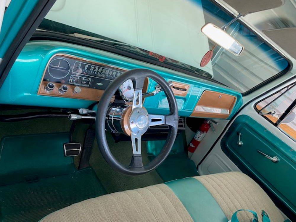 Chevrolet-C-10-1965-white-6