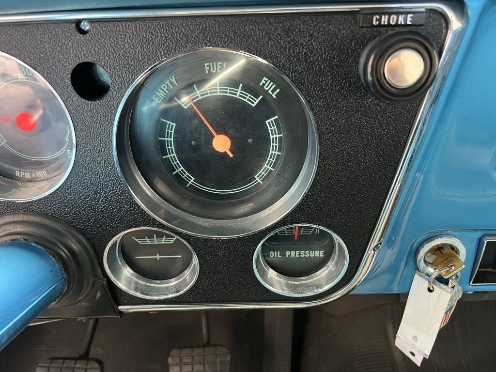 Chevrolet-C-10-1967-20