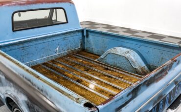 Chevrolet-C-10-1967-Pickup-Truck-12