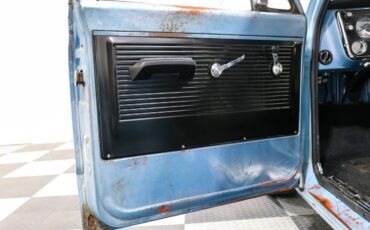 Chevrolet-C-10-1967-Pickup-Truck-15