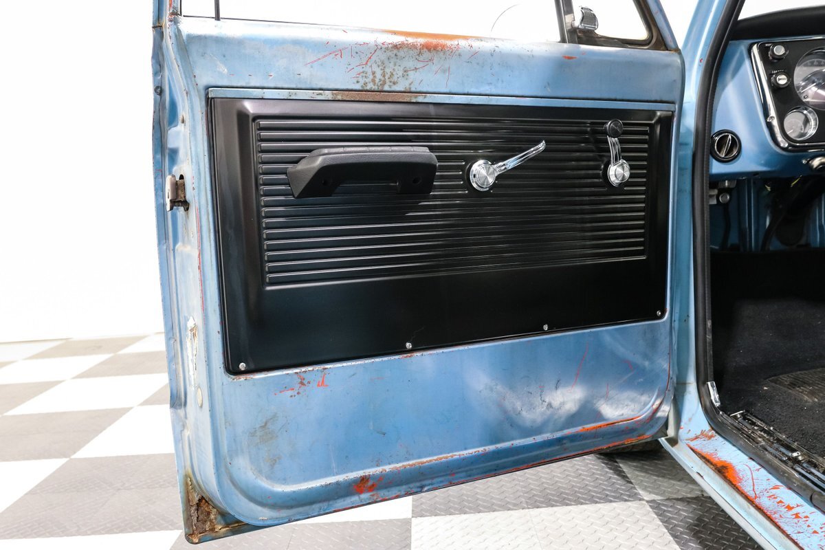 Chevrolet-C-10-1967-Pickup-Truck-15