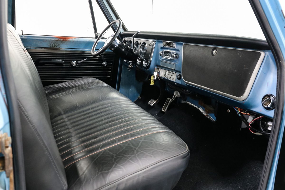 Chevrolet-C-10-1967-Pickup-Truck-19