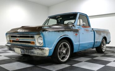 Chevrolet-C-10-1967-Pickup-Truck-3