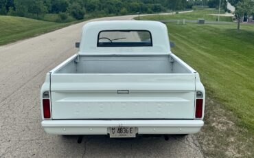 Chevrolet-C-10-1967-Standard-Cab-Pickup-18