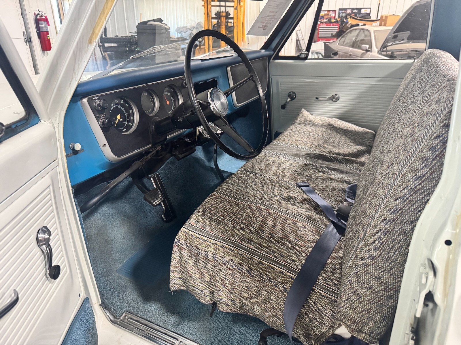 Chevrolet-C-10-1967-Standard-Cab-Pickup-28