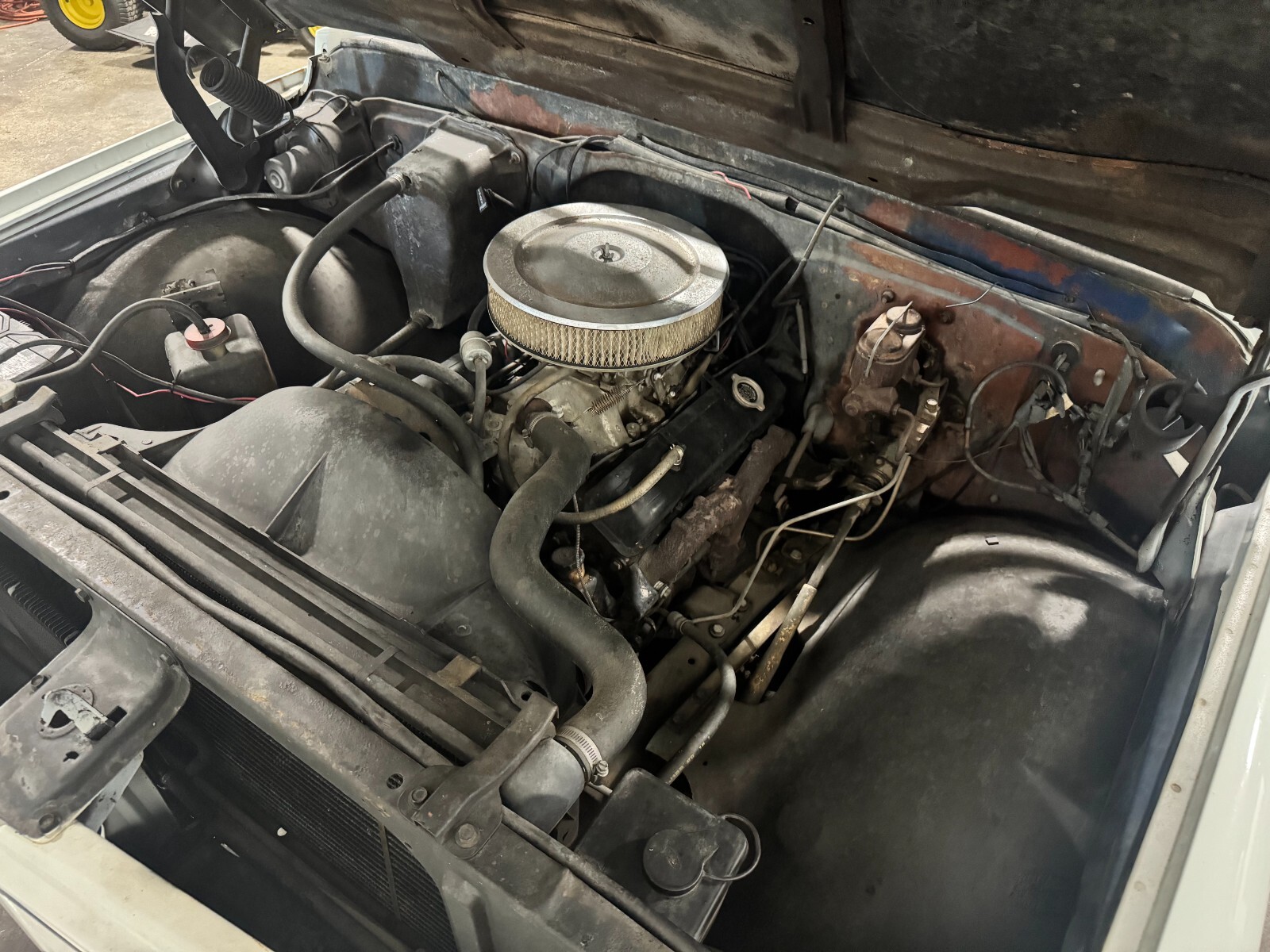 Chevrolet-C-10-1967-Standard-Cab-Pickup-35