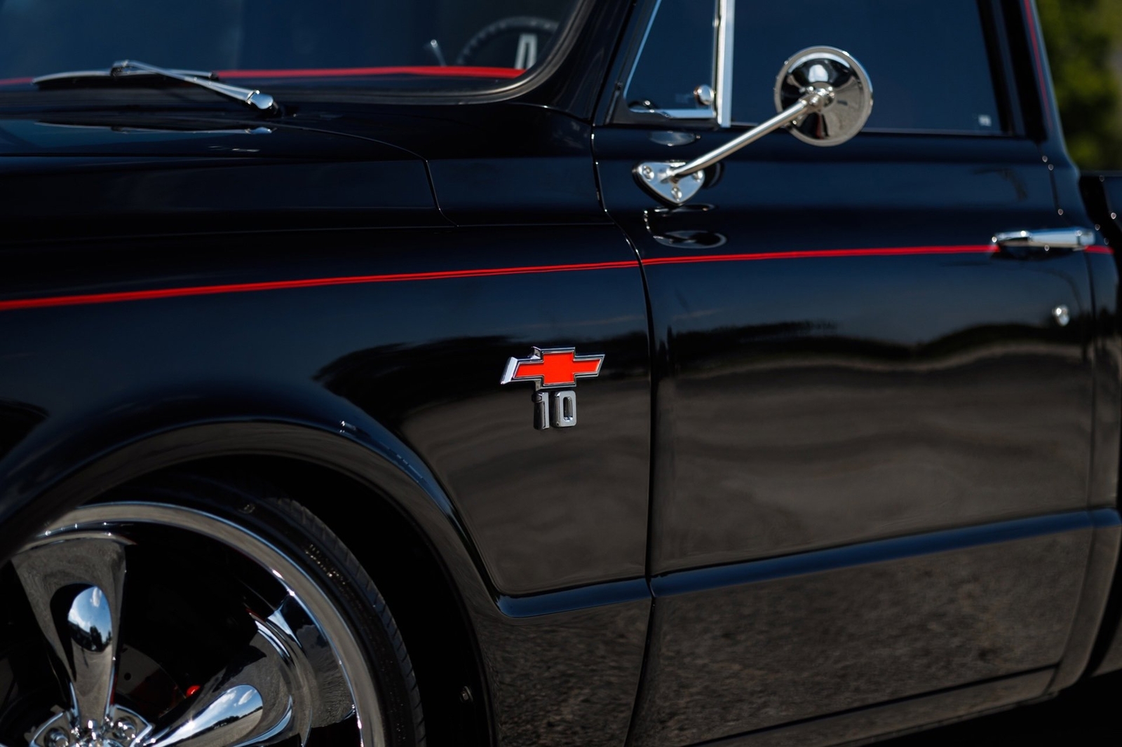 Chevrolet-C-10-1967-Truck-25