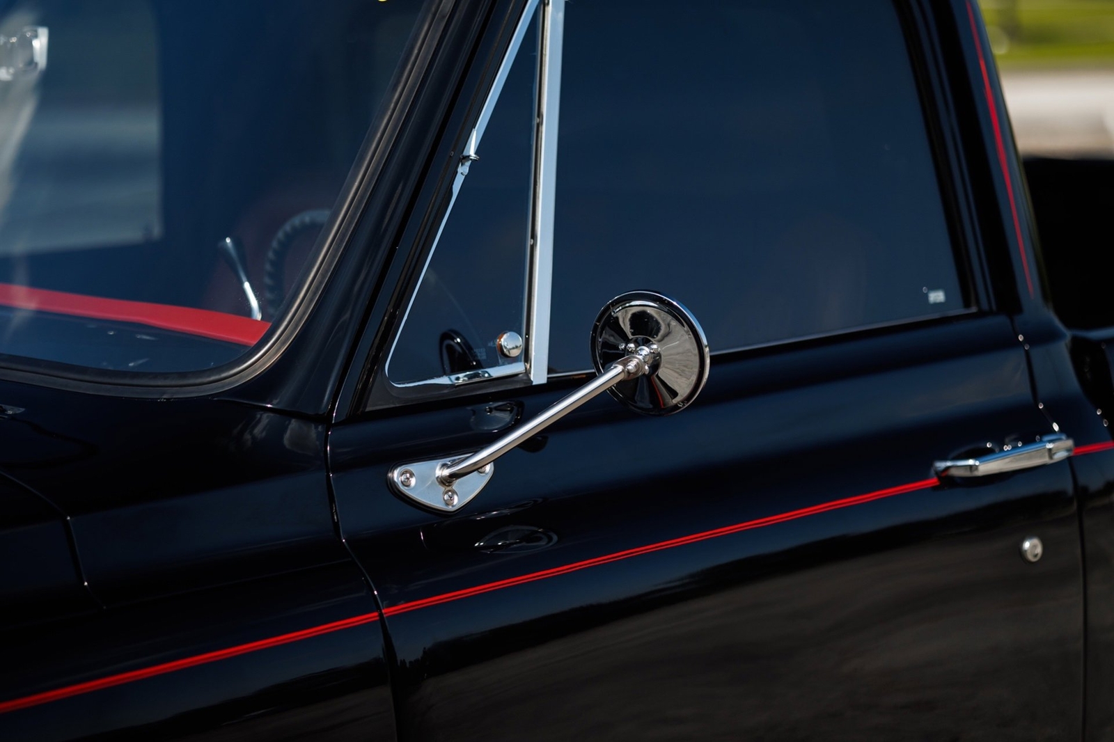 Chevrolet-C-10-1967-Truck-26