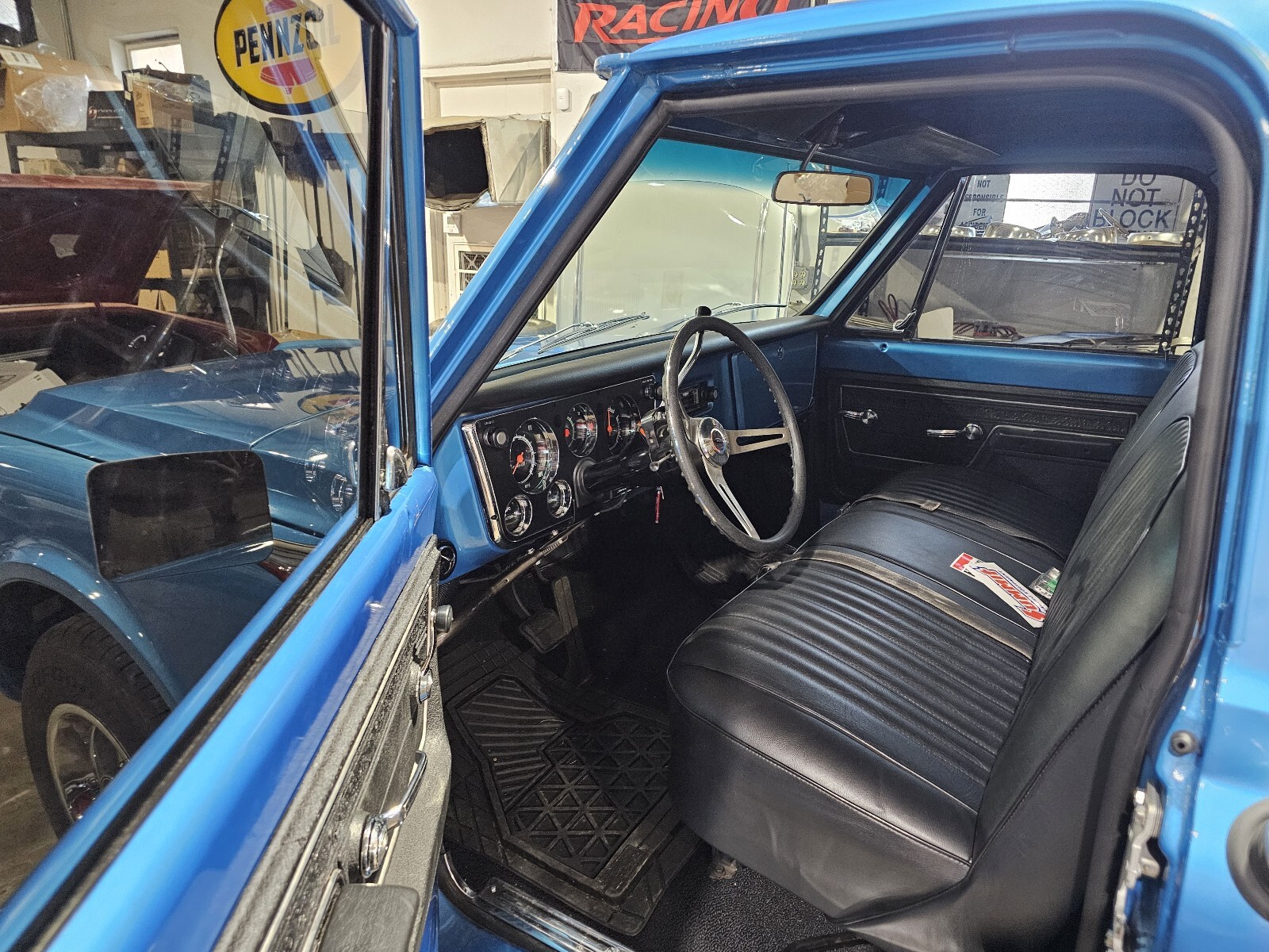 Chevrolet-C-10-1968-12