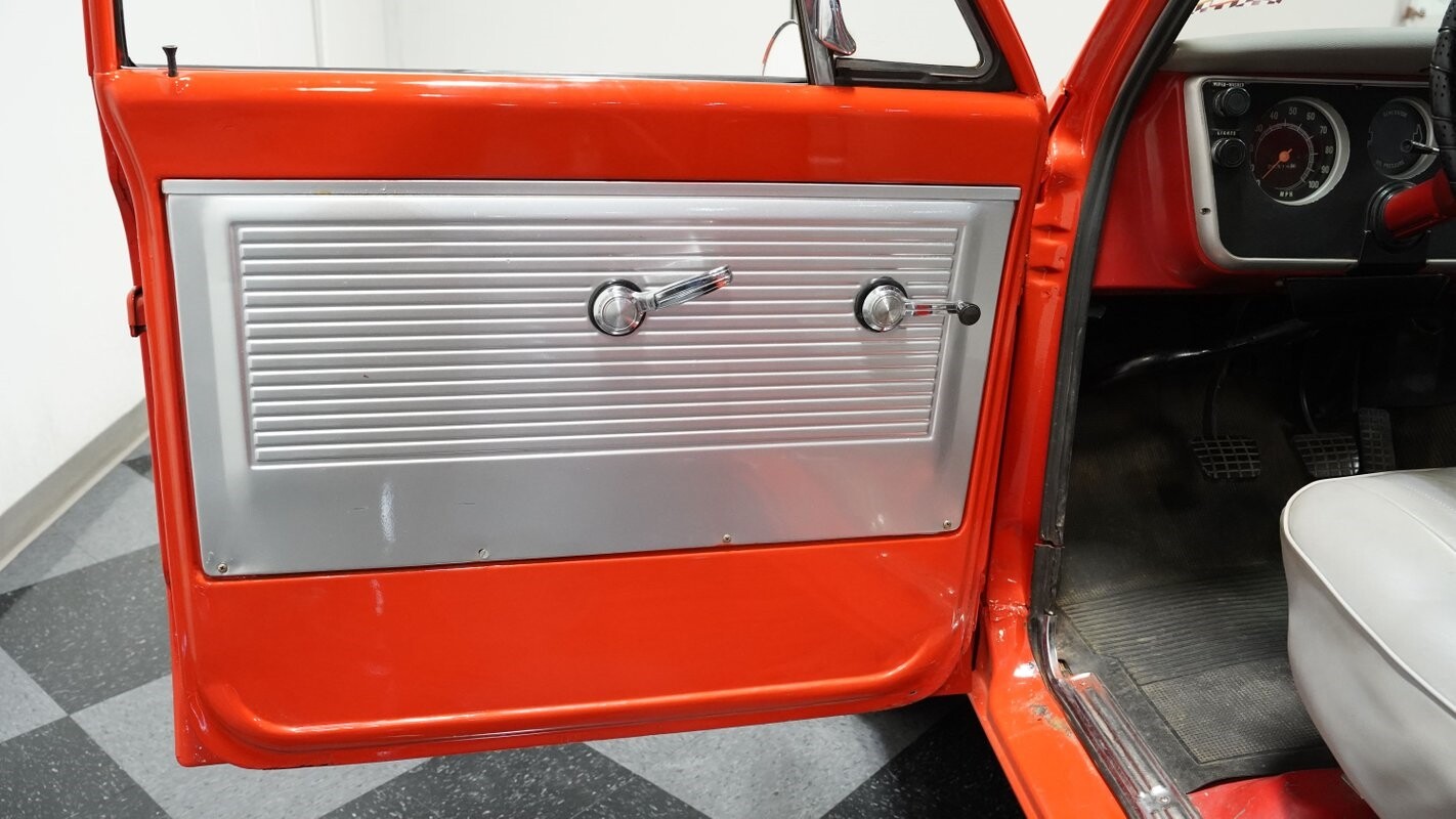Chevrolet-C-10-1968-Pickup-Truck-33