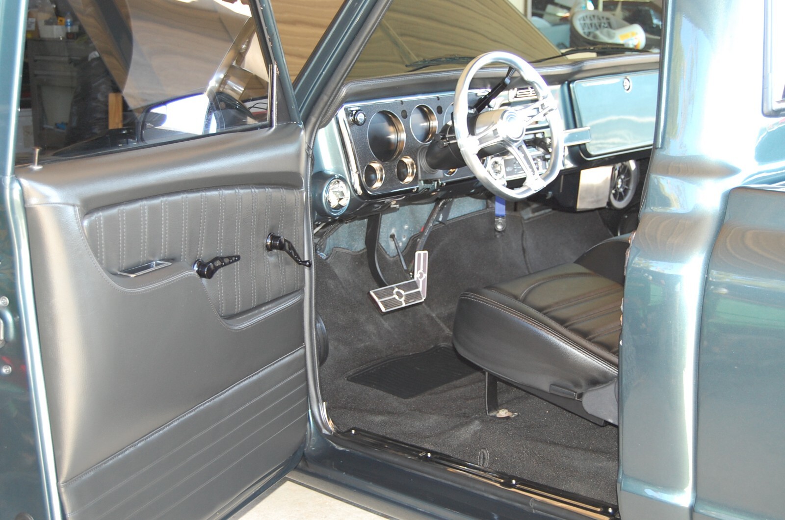 Chevrolet-C-10-1968-Standard-Cab-Pickup-19