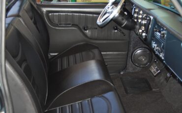 Chevrolet-C-10-1968-Standard-Cab-Pickup-26