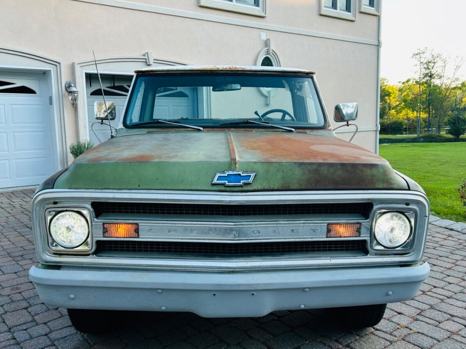 Chevrolet-C-10-1969-Standard-Cab-Pickup-1