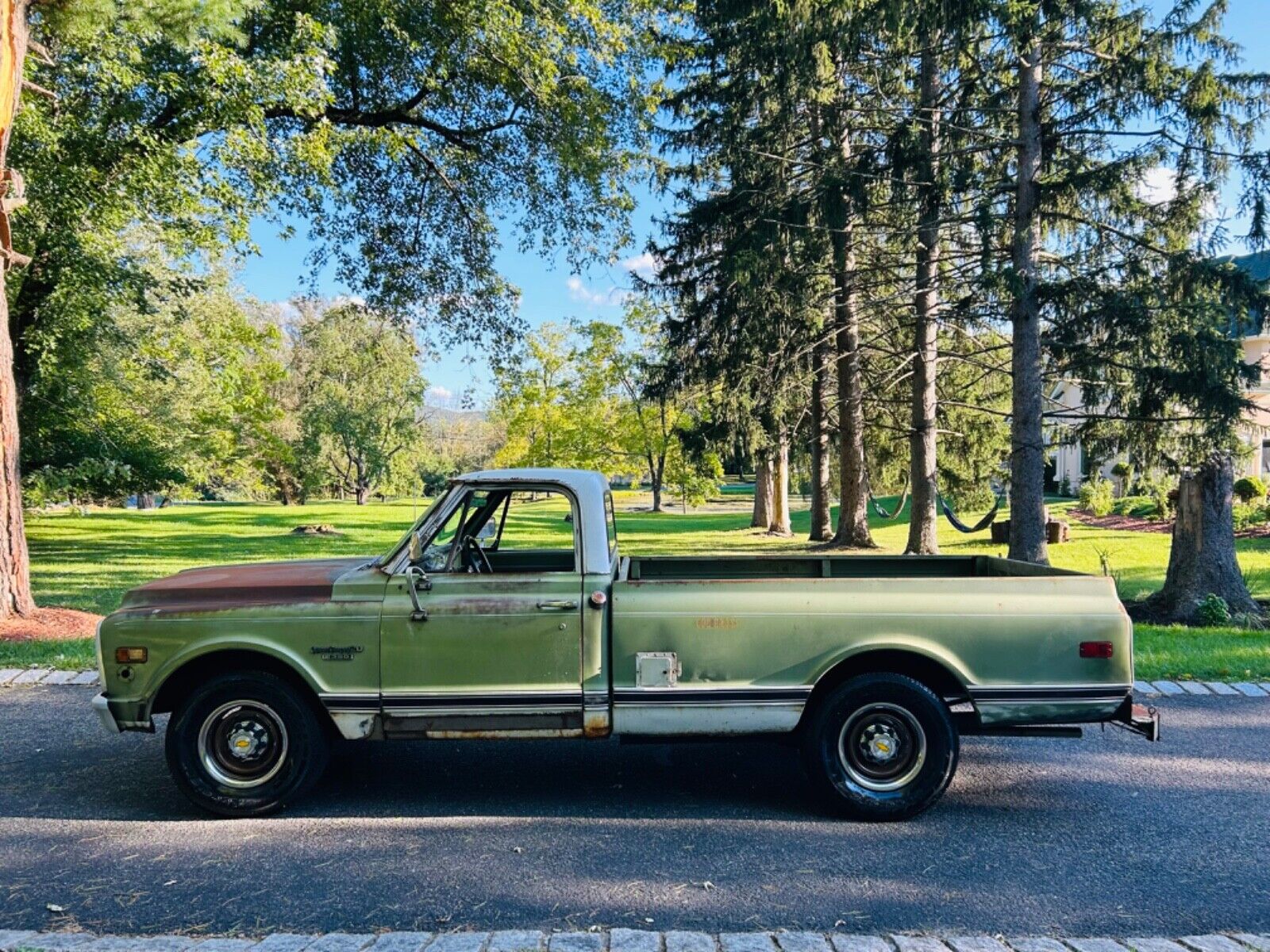 Chevrolet-C-10-1969-Standard-Cab-Pickup-16