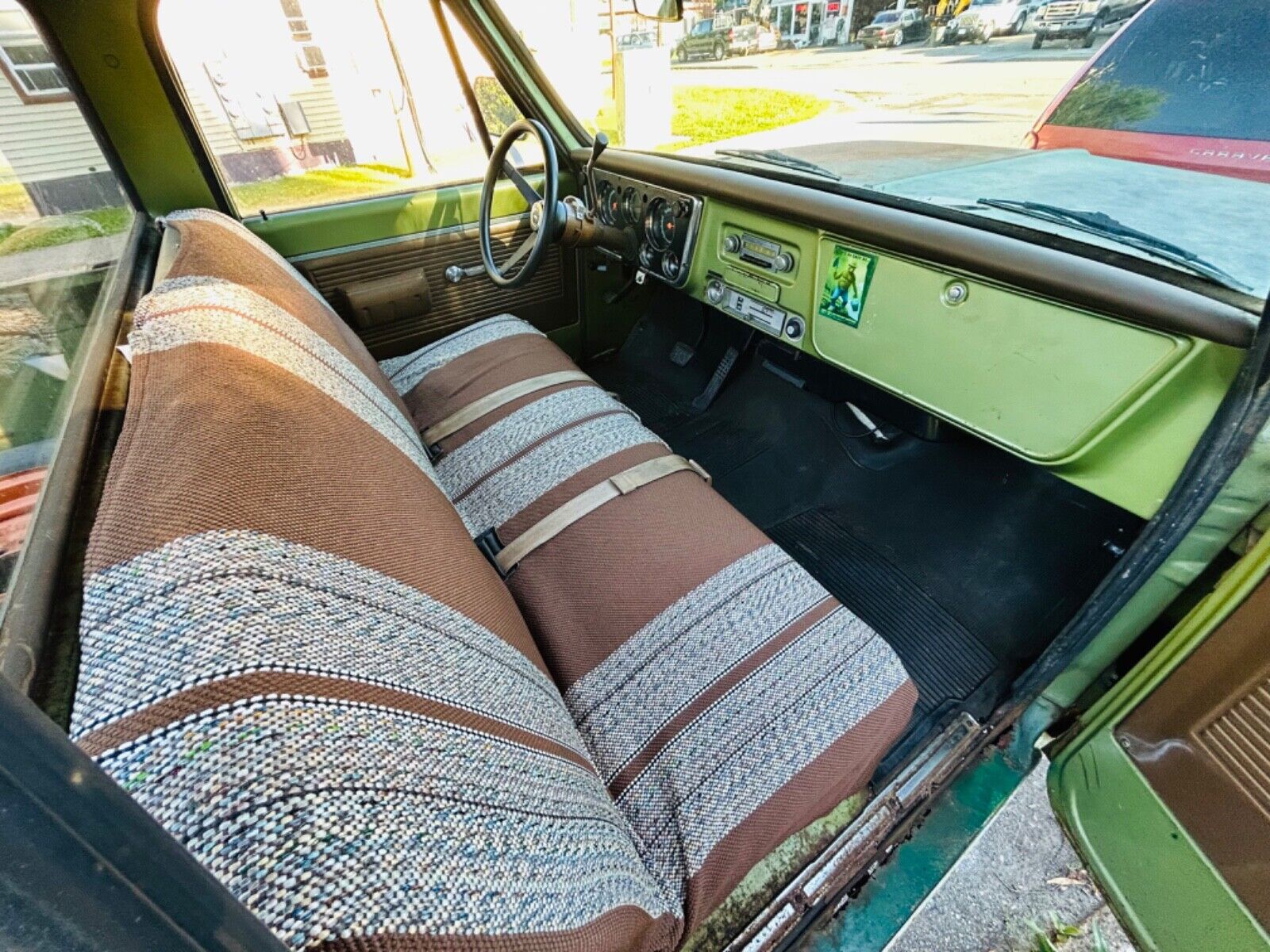 Chevrolet-C-10-1969-Standard-Cab-Pickup-32