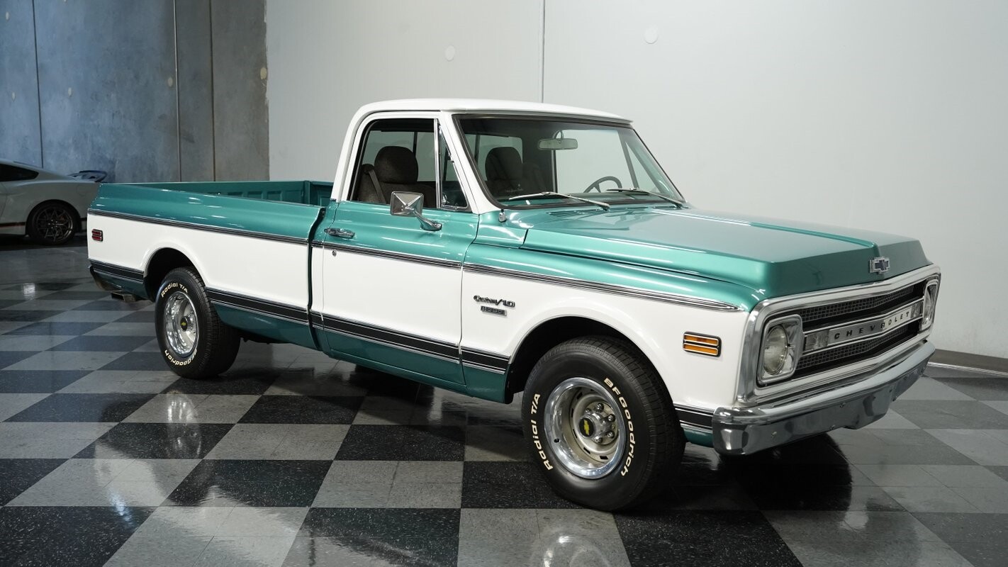Chevrolet-C-10-1970-Pickup-Truck-13