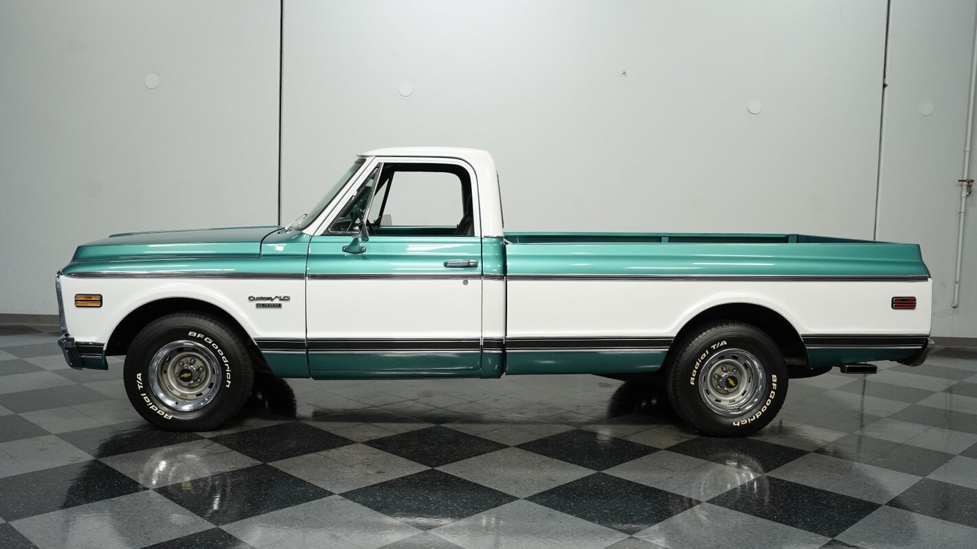 Chevrolet-C-10-1970-Pickup-Truck-2
