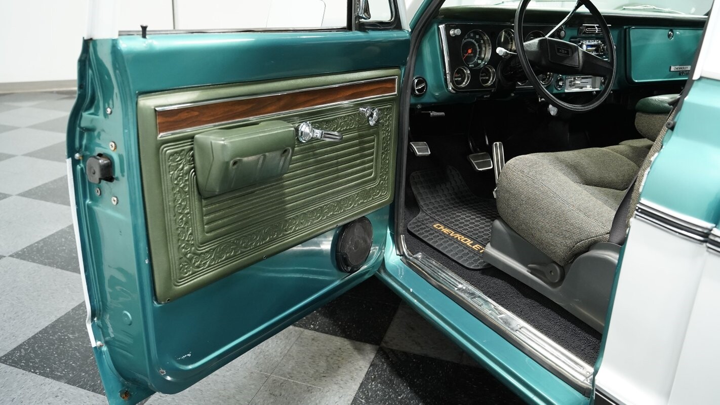 Chevrolet-C-10-1970-Pickup-Truck-28