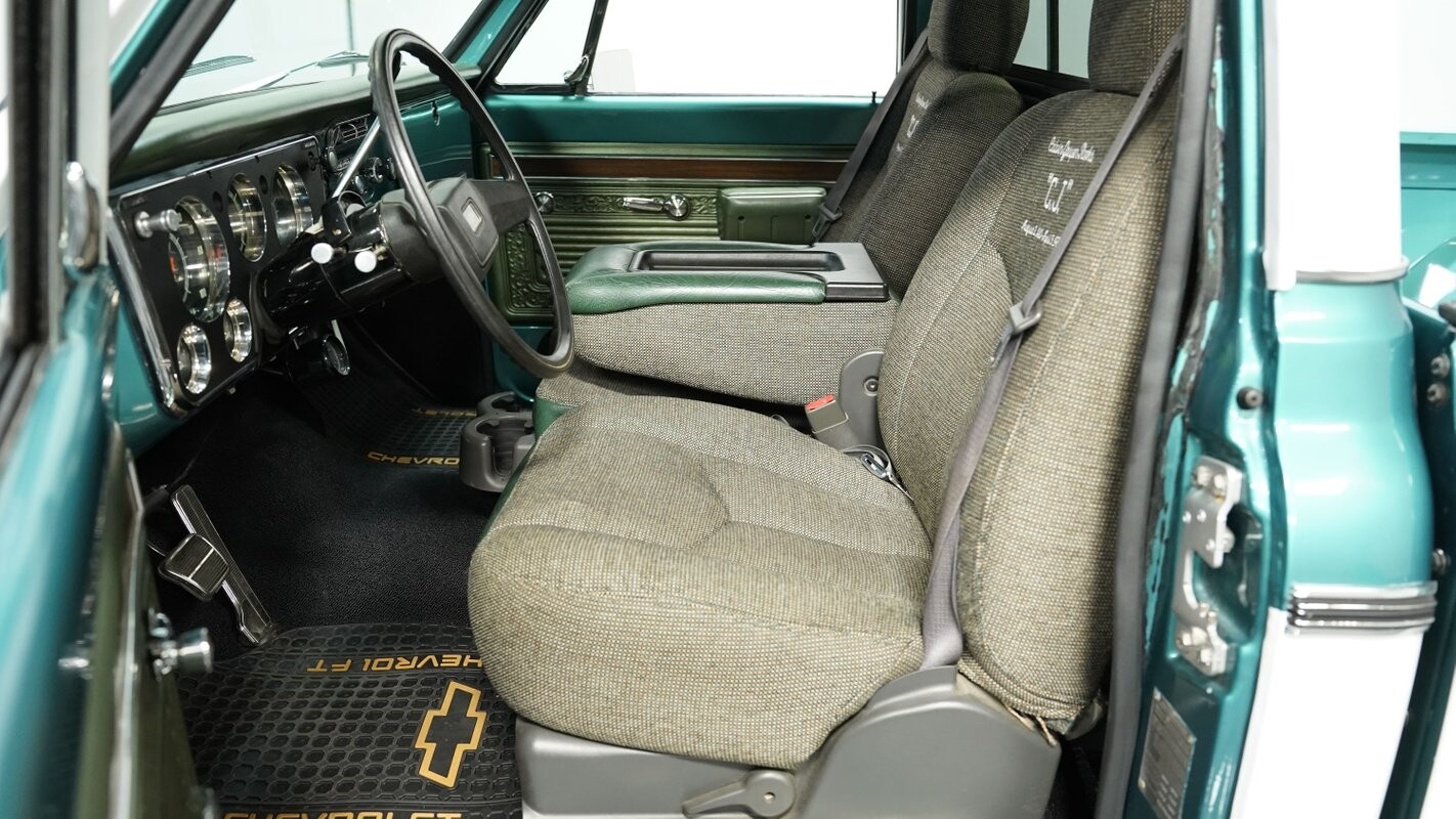 Chevrolet-C-10-1970-Pickup-Truck-29