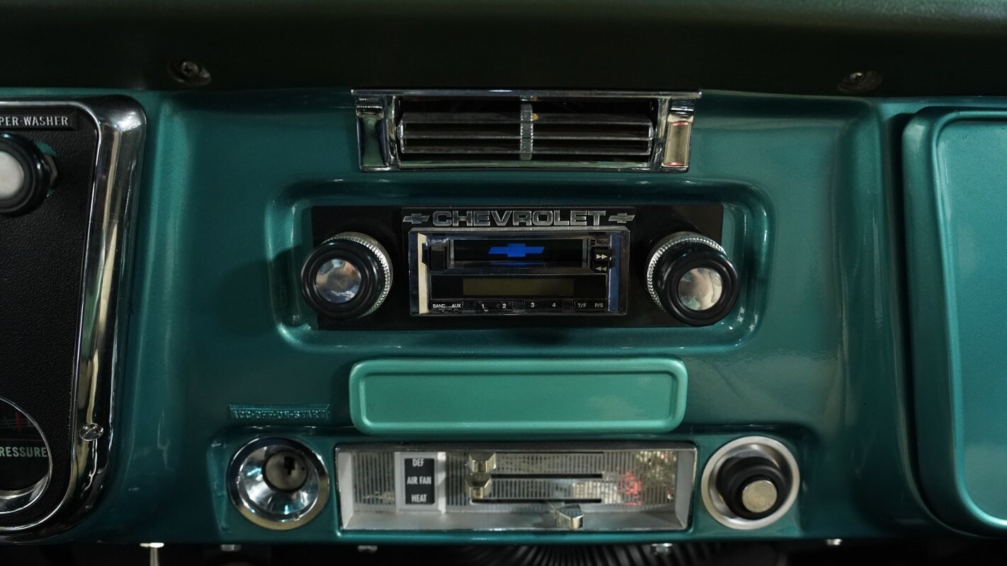 Chevrolet-C-10-1970-Pickup-Truck-33