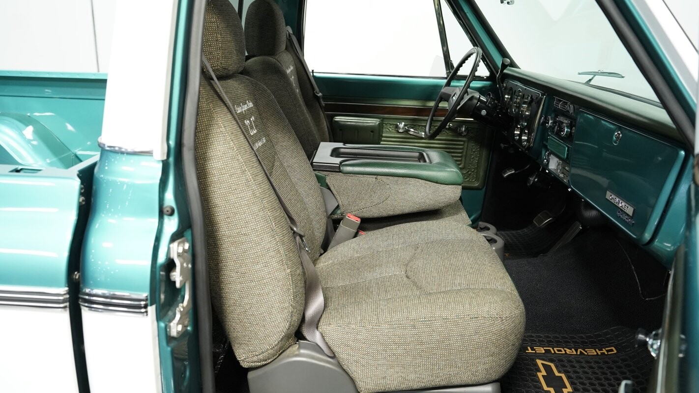 Chevrolet-C-10-1970-Pickup-Truck-36