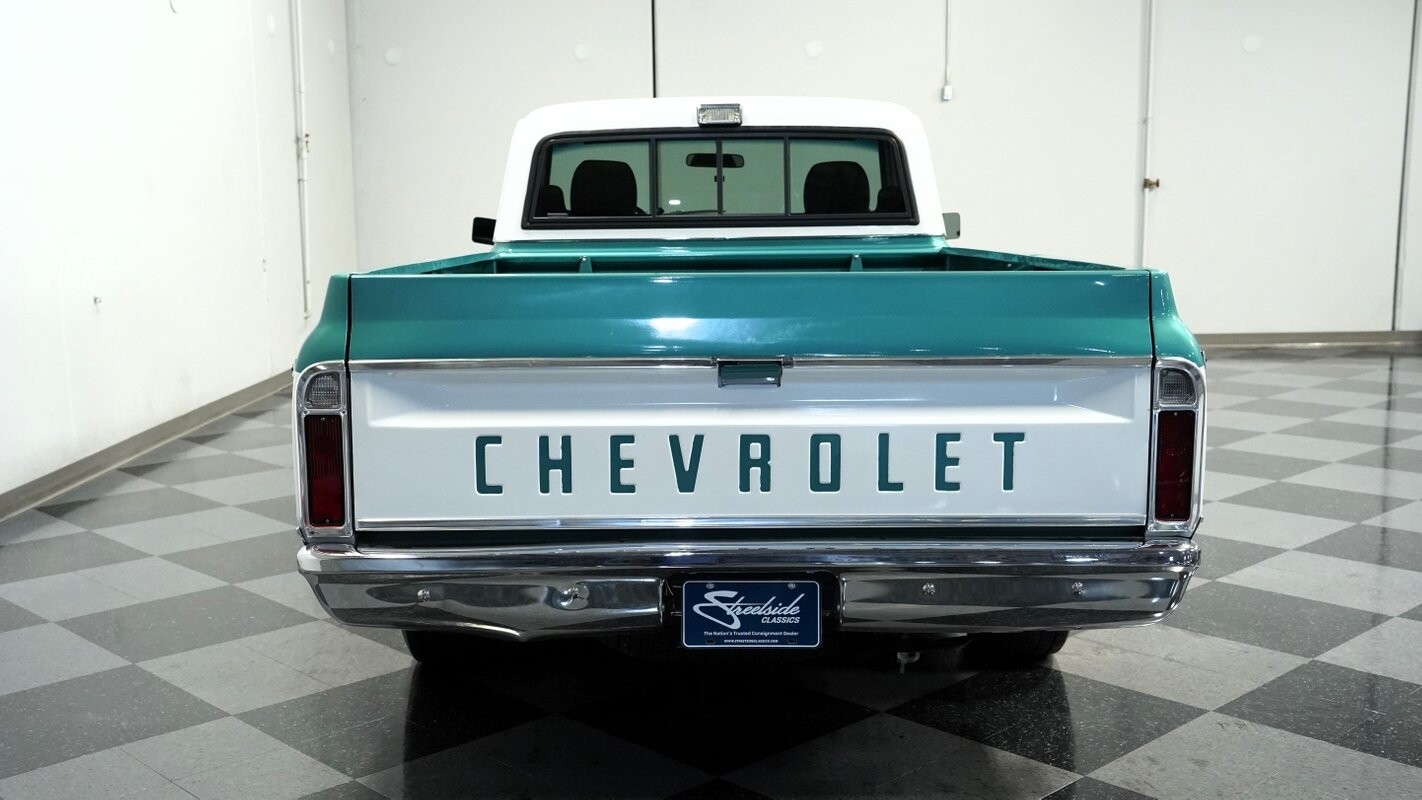 Chevrolet-C-10-1970-Pickup-Truck-9