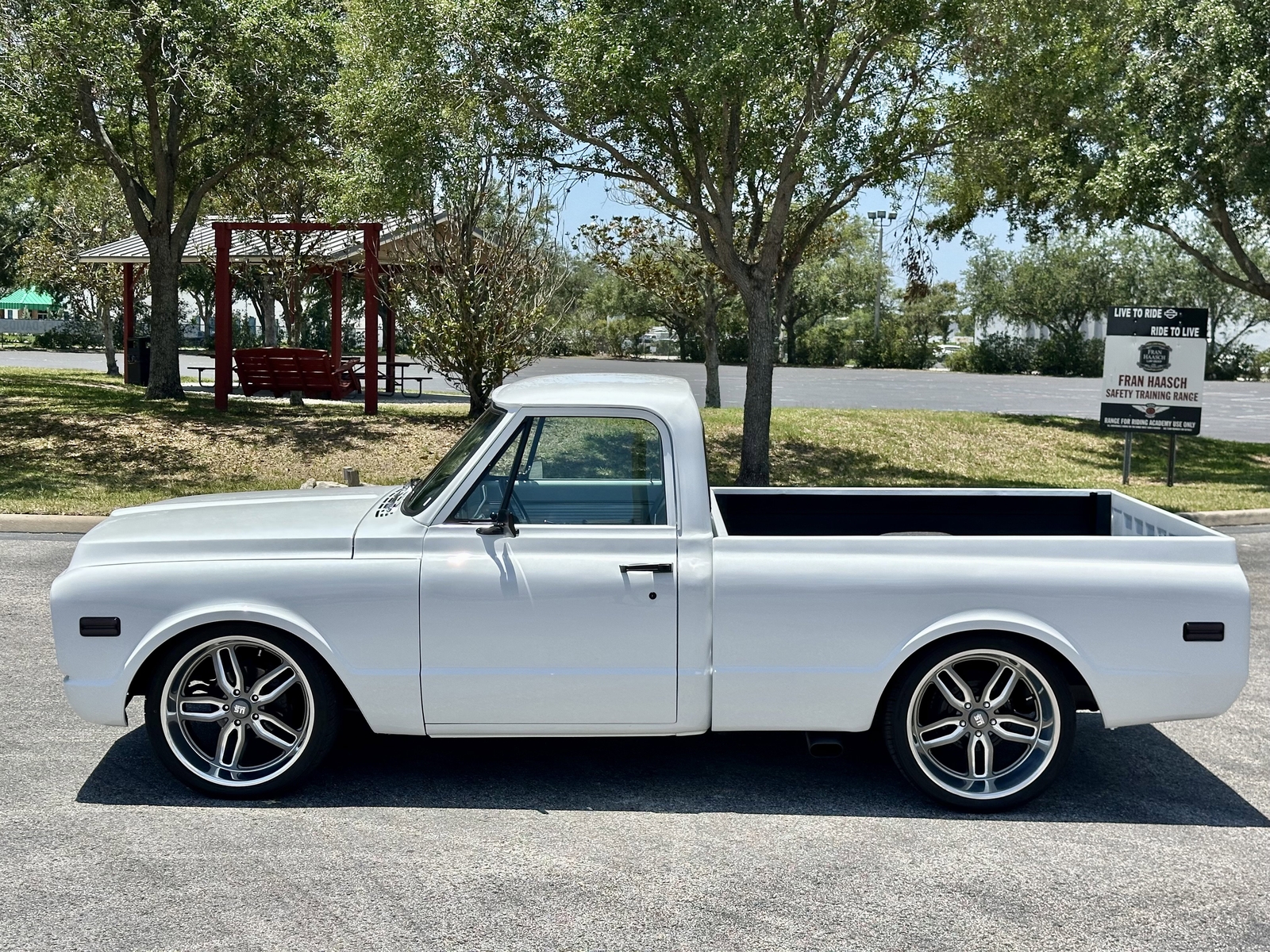Chevrolet-C-10-1971-TRUCK-4