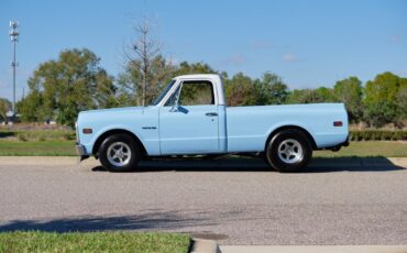 Chevrolet-C-10-1972-2-Door-1