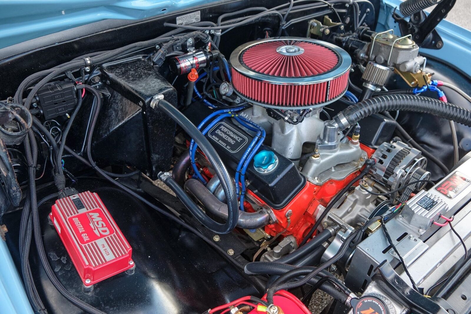 Chevrolet-C-10-1972-2-Door-12